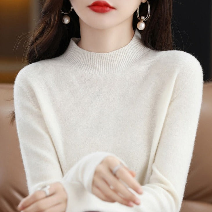 100% merino wool sweater for women | Luxurious and cozy winter fashion | Shop Sartona