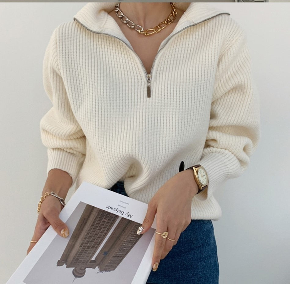Turtleneck zipper sweater for women | Stylish and versatile knitwear | Shop Sartona