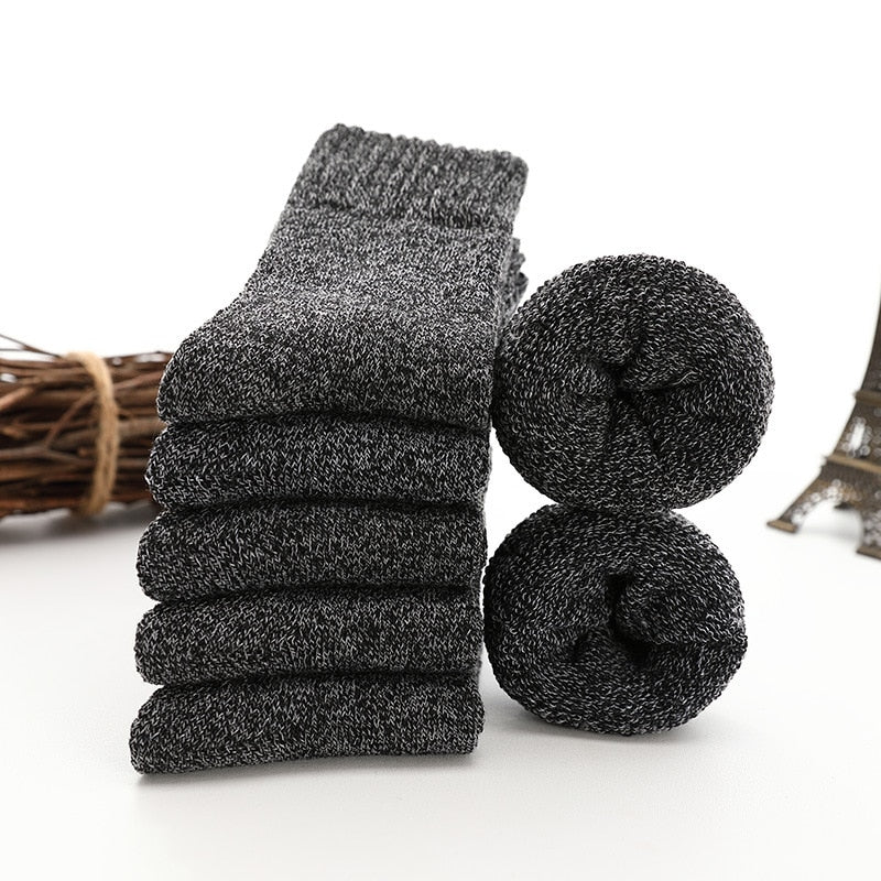 5 pairs of wool socks for men | Warm and comfortable footwear | Shop Sartona