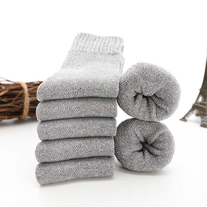 5 pairs of wool socks for men | Warm and comfortable footwear | Shop Sartona