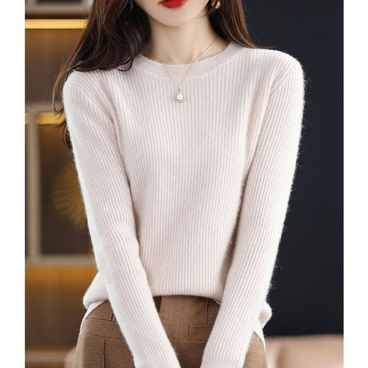 100% merino wool knitted sweater | Luxurious and cozy fashion | Shop Sartona
