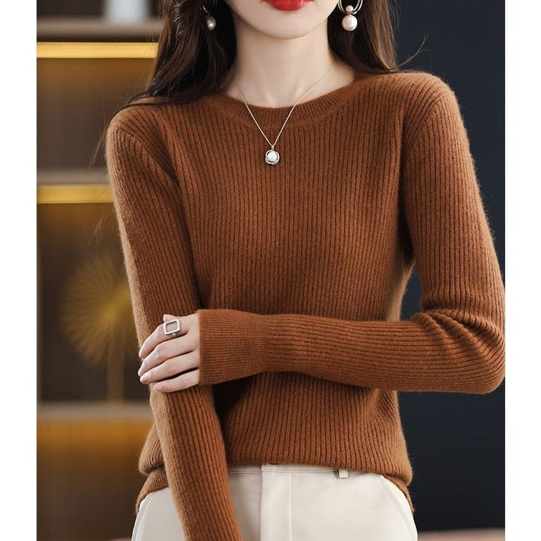 100% merino wool knitted sweater | Luxurious and cozy fashion | Shop Sartona