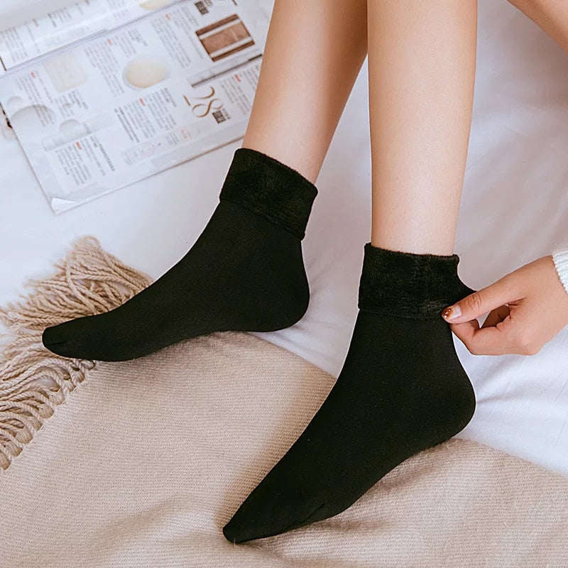 Cozy tube socks | Comfortable and stylish footwear | Shop Sartona