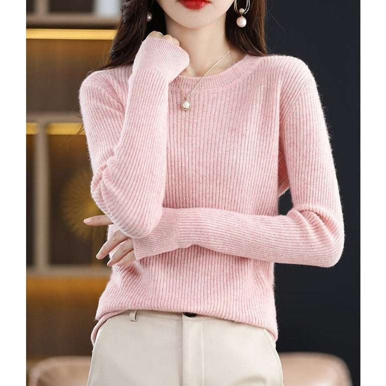 100% merino wool knitted sweater | Luxurious and cozy fashion | Shop Sartona