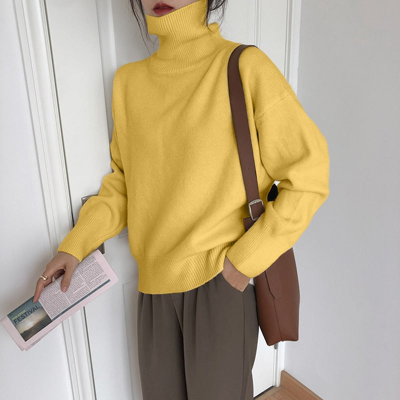 Elegant turtle neck sweater for women | Stylish and cozy winter fashion | Shop Sartona