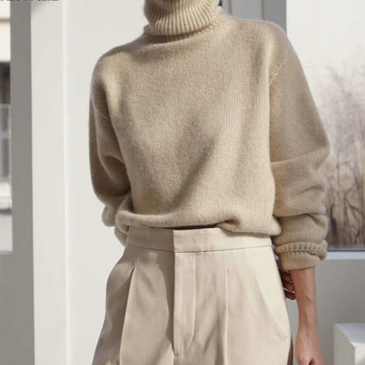 Elegant turtle neck sweater for women | Stylish and cozy winter fashion | Shop Sartona